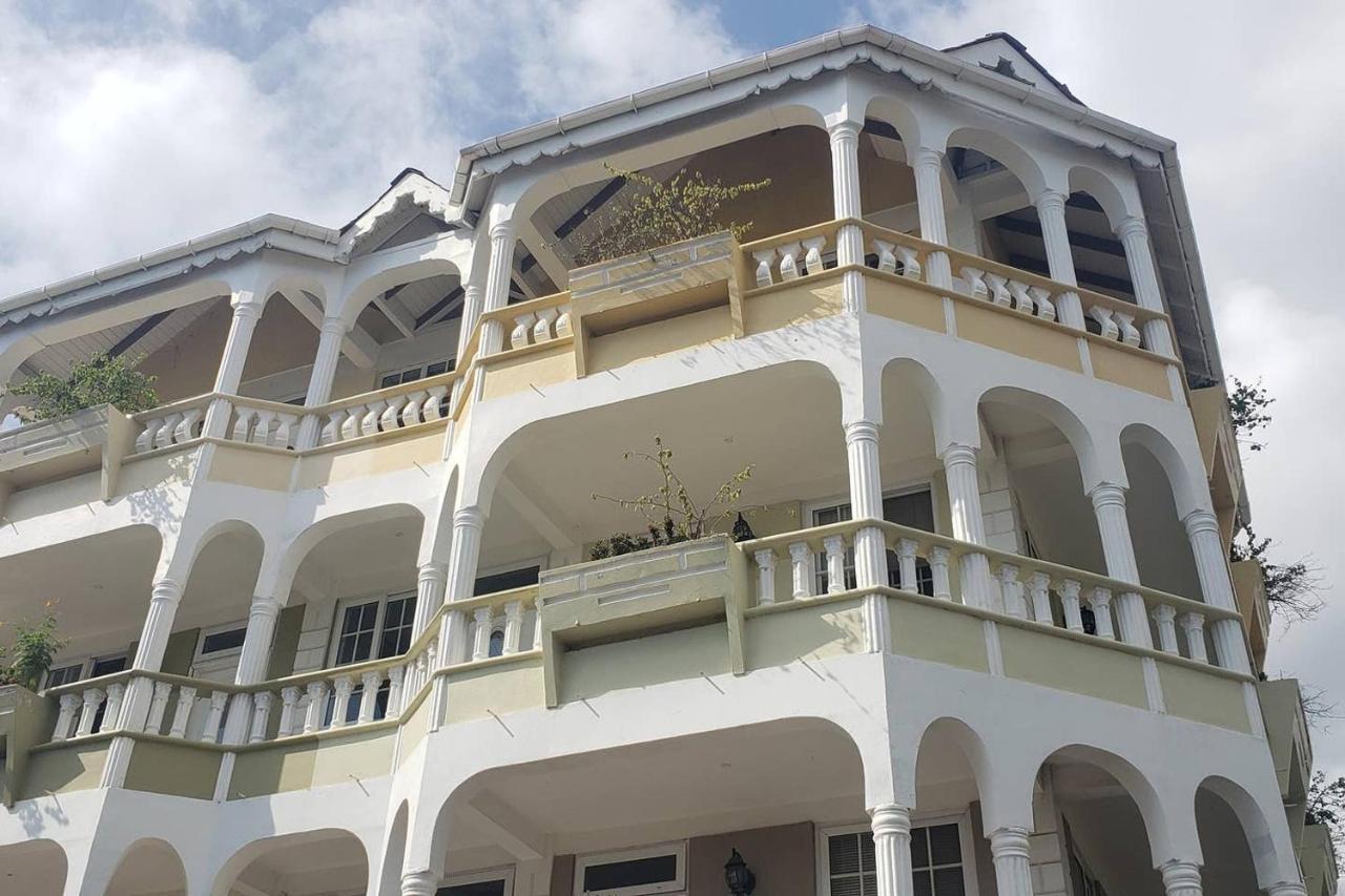 Unit 4 Private Apartment - Roseau Exterior foto